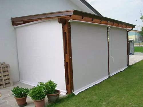 Toldo vertical para vivienda